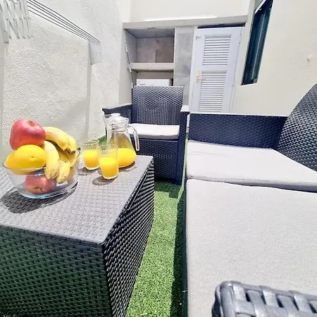 Pequeno Bungalow Firt Line Of The Sea Апартаменты
