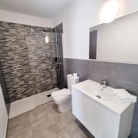 Апартаменты Pequeno Bungalow Firt Line Of The Sea