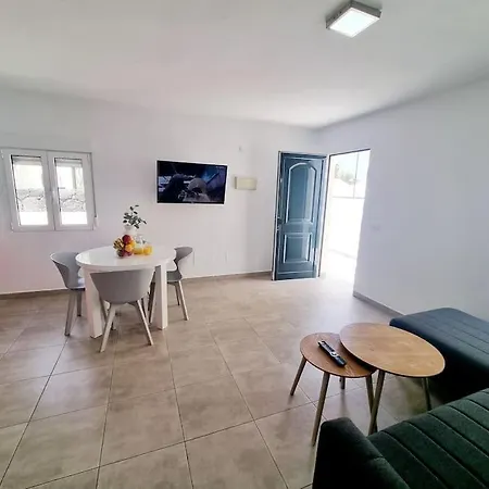 Pequeno Bungalow Firt Line Of The Sea Апартаменты Коста-Тегисе