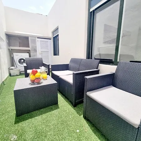 Апартаменты Pequeno Bungalow Firt Line Of The Sea *